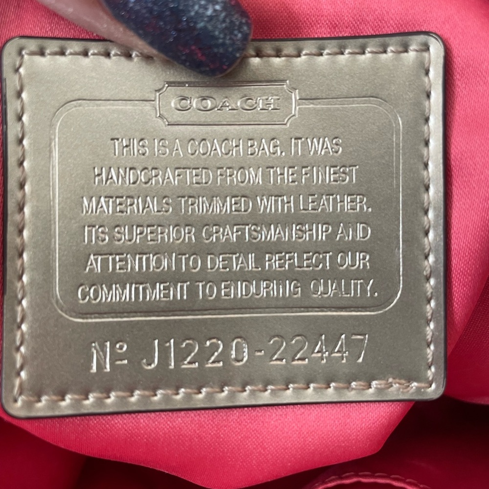 Coach Poppy Signature Hallie East Metallic canvas 👜 - Picture 2 of 10